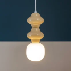 Lampade A Sospensione-Selezionato da Mazzolaluce Lampada a sospensione ceramica giallo pastello design moderna