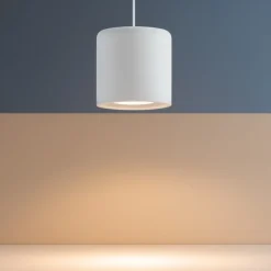 Lampade A Sospensione-Selezionato da Mazzolaluce Lampada a sospensione cilindro bianco per isola