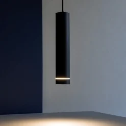 Lampade A Sospensione-Selezionato da Mazzolaluce Lampada a sospensione cilindro nero per isola