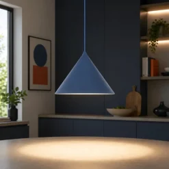 Lampade A Sospensione-Selezionato da Mazzolaluce Lampada a sospensione 26 cm cono metallo blu per cucina moderna