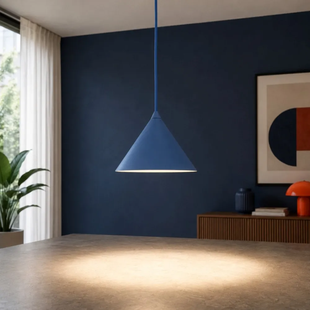 Lampade A Sospensione-Selezionato da Mazzolaluce Lampada a sospensione cono 21 cm blu in metallo per cucina