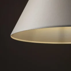Lampade A Sospensione-Selezionato da Mazzolaluce Lampada a sospensione cono 32cm beige per tavolo da pranzo