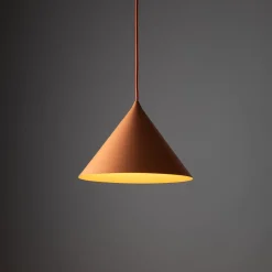 Lampade A Sospensione-Selezionato da Mazzolaluce Lampada a sospensione cono 26 cm arancione in metallo per cucina