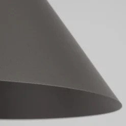 Lampade A Sospensione-Selezionato da Mazzolaluce Lampada a sospensione cono 26 cm metallo marrone per cucina