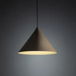 Lampade A Sospensione-Selezionato da Mazzolaluce Lampada a sospensione cono 26 cm metallo sabbia per cucina