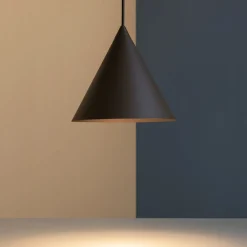 Lampade A Sospensione-Selezionato da Mazzolaluce Lampada a sospensione cono marrone 21 cm per isola cucina
