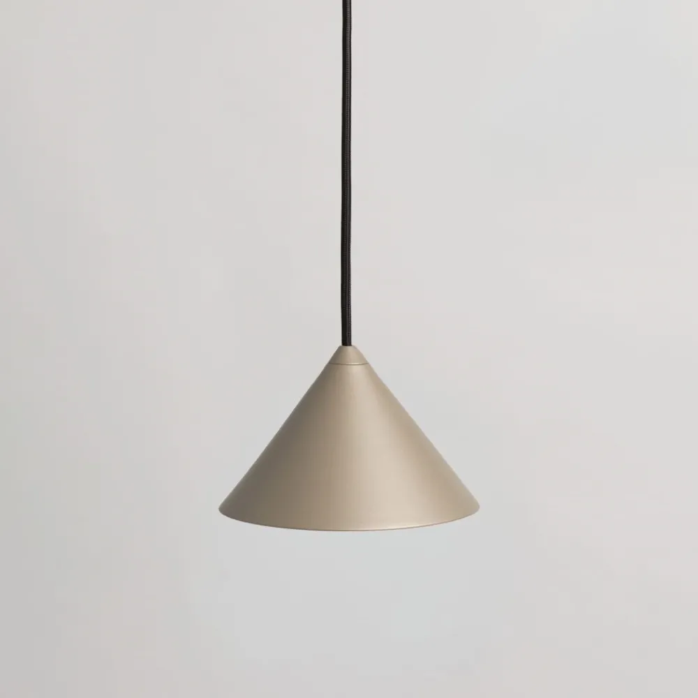 Lampade A Sospensione-Vivida International Lampada a sospensione cono sabbia per tavolo vivida luminelle