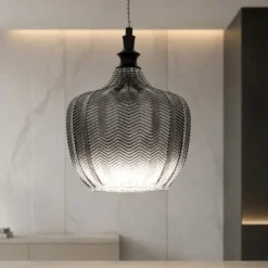 Lampade A Sospensione-Selezionato da Mazzolaluce Lampada a sospensione in vetro rigato fume design contemporaneo