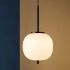 Lampade A Sospensione-Selezionato da Mazzolaluce Lampada a sospensione nera da comodino sfera vetro bianco
