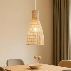 Lampade A Sospensione-Selezionato da Mazzolaluce Lampada a sospensione rattan naturale bianco cono 24cm per isola cucina