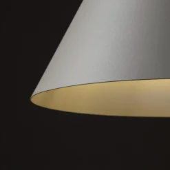 Lampade A Sospensione-Selezionato da Mazzolaluce Lampada cono sospensione beige 25cm