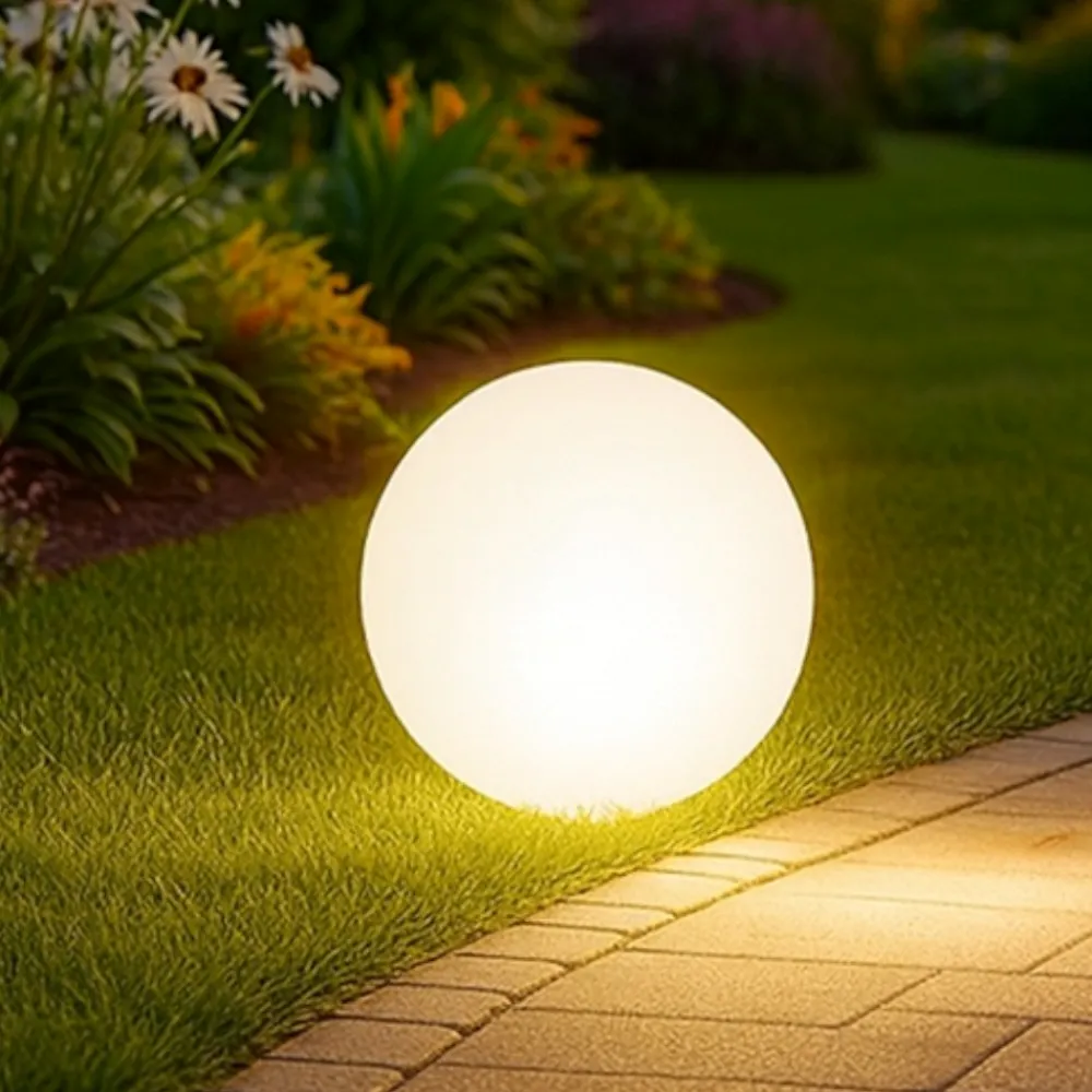 Lampioni Da Giardino-Selezionato da Mazzolaluce Lampada con picchetto sfera bianca da giardino 30cm 5mt cavo con spina