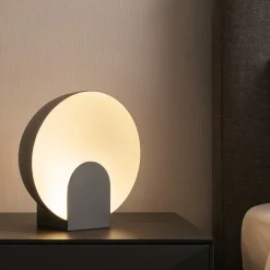 Abat Jour-Selezionato da Mazzolaluce Lampada da comodino nera design moderna led 12w 3000k