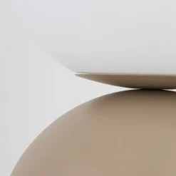 Abat Jour-Selezionato da Mazzolaluce Lampada da comodino sabbia design moderna sfera di vetro