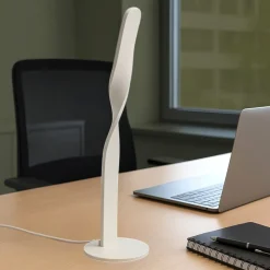 Lampade Da Tavolo-Selezionato da Mazzolaluce Lampada da scrivania per ufficio moderna bianca led 4000k 10w