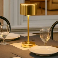 Lampade Da Tavolino Esterno-Selezionato da Mazzolaluce Lampada da tavolino portatile ricaricabile senza fili oro lucido moderna