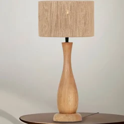 Lampade Da Tavolo-Selezionato da Mazzolaluce Lampada da tavolo di legno con paralume in juta