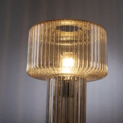 Lampade Da Tavolo-Selezionato da Mazzolaluce Lampada da tavolo fungo di vetro ambra trasparente design moderno