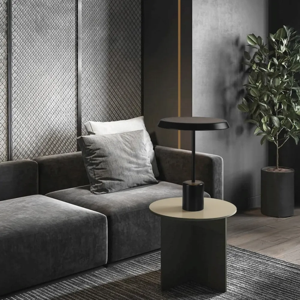 Lampade Da Tavolo-Selezionato da Mazzolaluce Lampada da tavolo moderna nera effetto legno led 3000k
