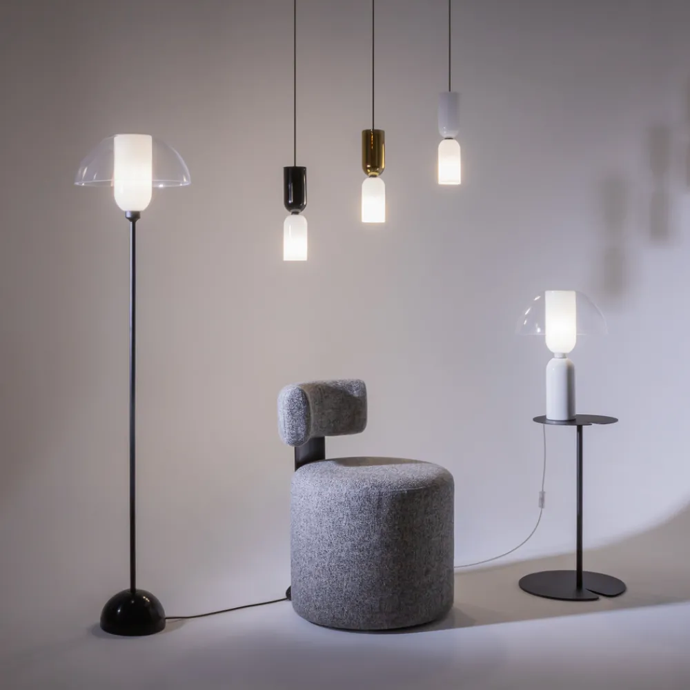Lampade Da Tavolo-Selezionato da Mazzolaluce Lampada da tavolo per salone moderna bianca in metallo e ceramica