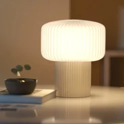 Lampade Da Tavolo-Maytoni Lampada da tavolo per soggiorno omaggio a fungo ceramica e vetro