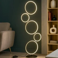 Lampade Da Terra-Selezionato da Mazzolaluce Lampada da terra design nera moderna led 36w 3000k