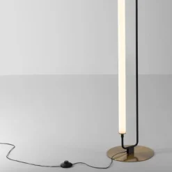 Lampade Da Terra-Selezionato da Mazzolaluce Lampada da terra moderna led 3000k base colore oro