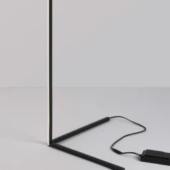 Lampade Da Terra-Selezionato da Mazzolaluce Lampada da terra nera moderna led 18w 3000k dimmerabile