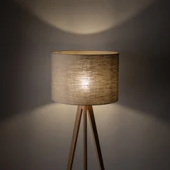 Lampade Da Terra-Selezionato da Mazzolaluce Lampada da terra tre piedi in legno pino paralume lino beige