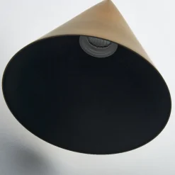 Lampade A Sospensione-Selezionato da Mazzolaluce Lampada led dimmerabile a sospensione cono alluminio colore cuoio
