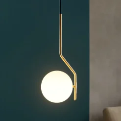 Lampade A Sospensione-Selezionato da Mazzolaluce Lampada per comodino stanza da letto oro sfera vetro bianco
