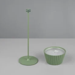Lampade Da Tavolino Esterno-Selezionato da Mazzolaluce Lampada portatile led 3000k da tavolo verde pistacchio