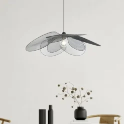 Lampadari Cucina-Selezionato da Mazzolaluce Lampadario a fiore per tavolo da cucina nero