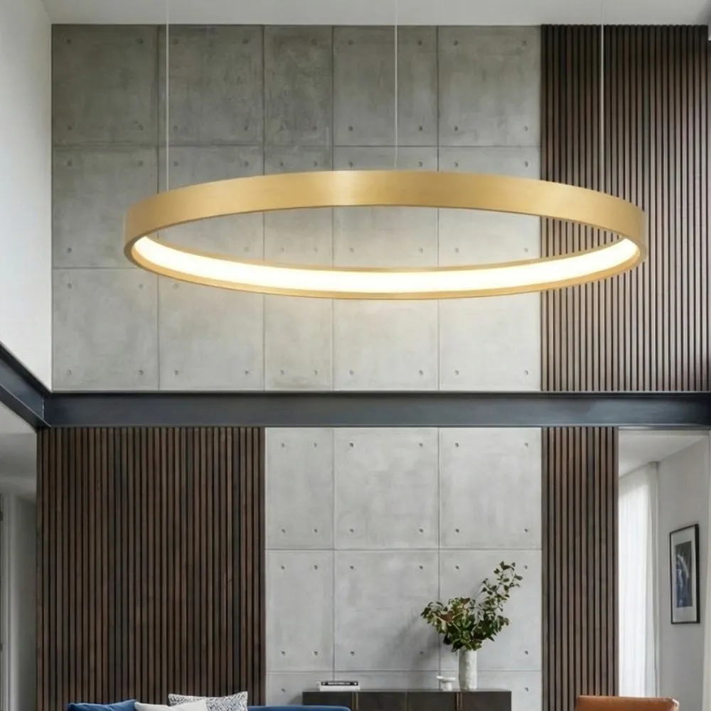 Lampadari Moderni-Selezionato da Mazzolaluce Lampadario anello a sospensione oro spazzolato led 40w 3000k moderno