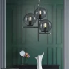 Lampadari Moderni-Selezionato da Mazzolaluce Lampadario antracite con sfere vetro fume
