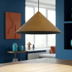 Lampade A Sospensione-Selezionato da Mazzolaluce Lampadario a sospensione cono alluminio colore cuoio led dimmerabile