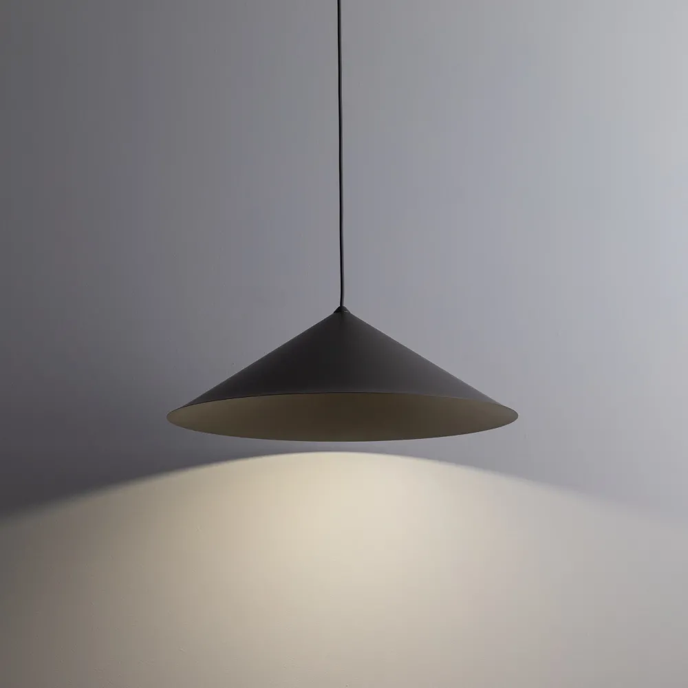 Lampadari Cucina-Selezionato da Mazzolaluce Lampadario a sospensione cono 50 cm di metallo marrone per cucina moderna