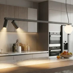 Lampadari Cucina-Selezionato da Mazzolaluce Lampadario a sospensione lungo antracite per illuminazione isola penisola cucina