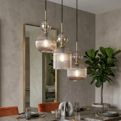 Lampadari Moderni-Selezionato da Mazzolaluce Lampadario a sospensioni per soggiorno