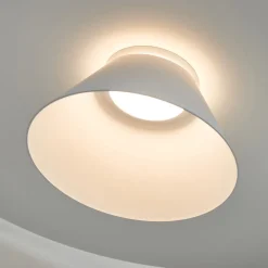 Lampadari Cucina-Selezionato da Mazzolaluce Lampadario bianco design per tavolo sala da pranzo cucina moderna