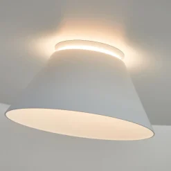 Lampadari Cucina-Selezionato da Mazzolaluce Lampadario bianco design per tavolo sala da pranzo cucina moderna