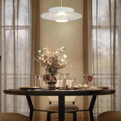 Lampadari Cucina-Selezionato da Mazzolaluce Lampadario bianco design per tavolo sala da pranzo cucina moderna