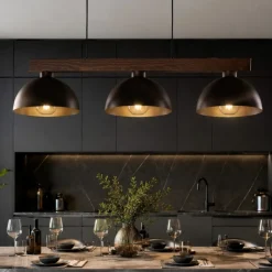 Lampadari Cucina-Selezionato da Mazzolaluce Lampadario bilanciere di legno noce per cucina rustica cupole di metallo marrone
