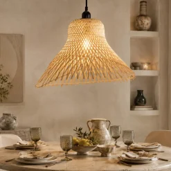 Lampadari Cucina-Selezionato da Mazzolaluce Lampadario cappello di rattan sabbia per tavolo sala da pranzo