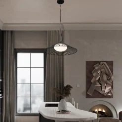 Lampadari Moderni-Selezionato da Mazzolaluce Lampadario cappello nero bianco per sala da pranzo moderna