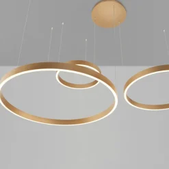 Lampadari Moderni-Selezionato da Mazzolaluce Lampadario 3 cerchi moderni oro led 181w 3000k per soggiorno