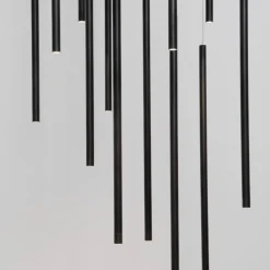 Lampadari Moderni-Selezionato da Mazzolaluce Lampadario cilindri led pendenti nero moderno per sala