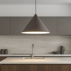 Lampadari Cucina-Selezionato da Mazzolaluce Lampadario cono marrone 50 cm per tavolo sala da pranzo