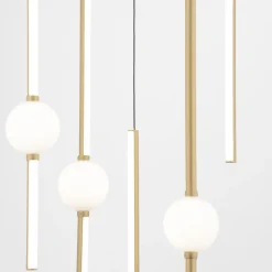 Lampadari Moderni-Selezionato da Mazzolaluce Lampadario con pendenti oro sfere vetro per soggiorno