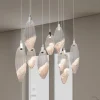 Lampadari Moderni-Selezionato da Mazzolaluce Lampadario con petali in vetro pendenti per tavolo soggiorno